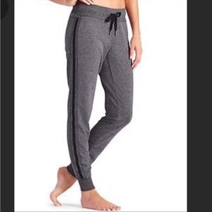 Athleta Lax Joggers Pants Gray Size Small
